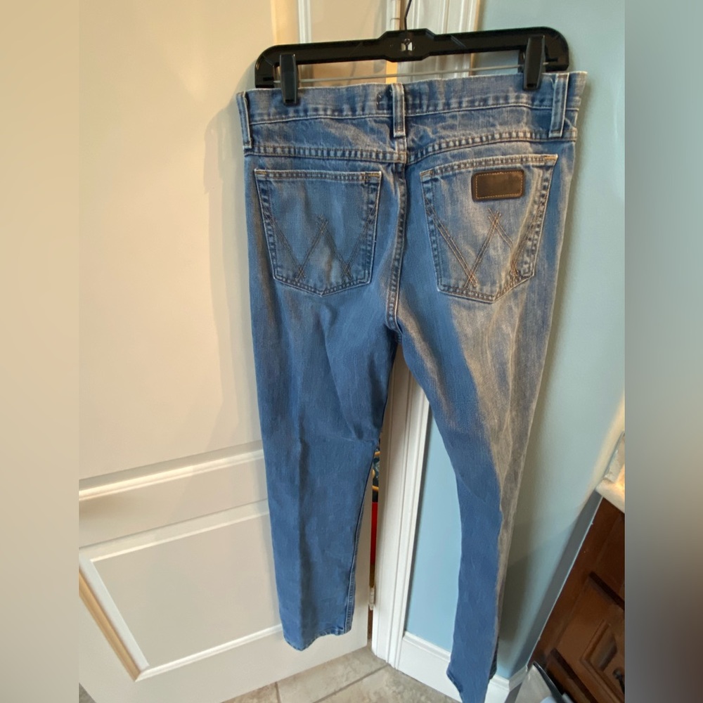 Wrangler Jeans. Men’s. Size 32x36. 20X Style. 02’s